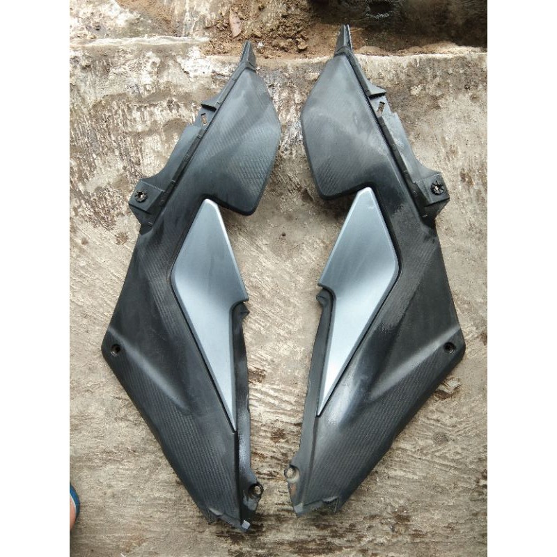 cover sambungan bodi belakang cbr 150r k45 original