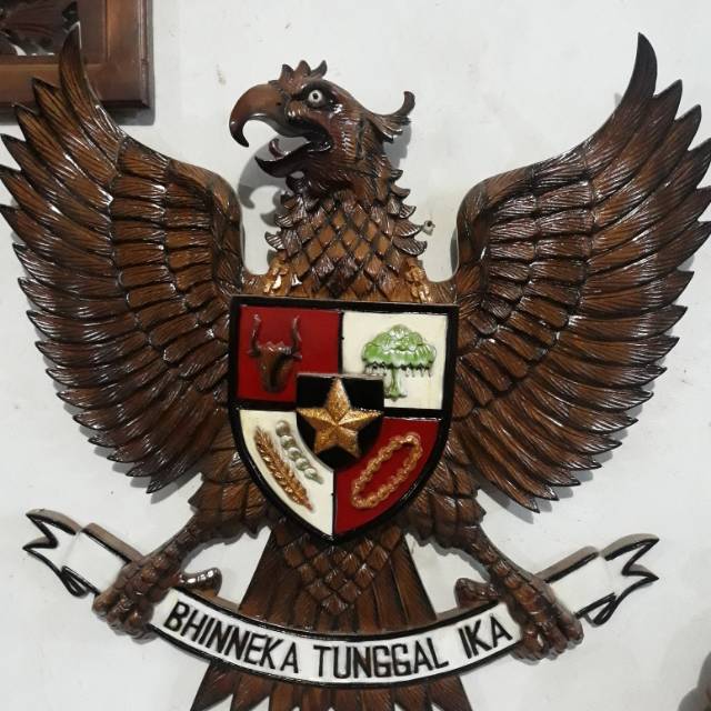 Hiasan Dinding Garuda Pancasila