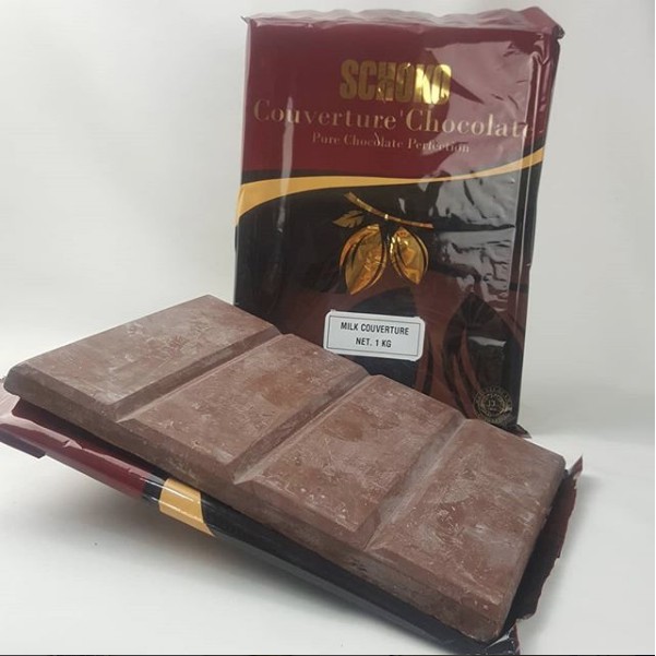 

Schoko Milk Couverture 250gr (1 blok) / Coklat Susu Couverture