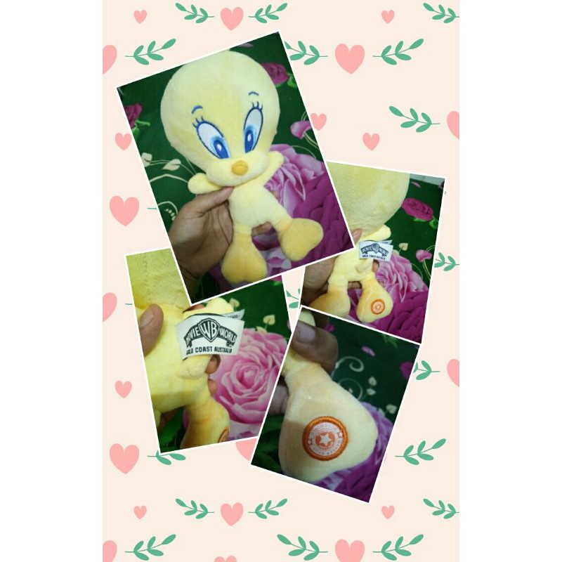 boneka tweety ori movie world bercap ori