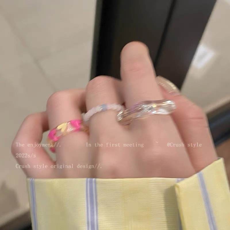 YEEZII 3pcs / Set Cincin Manik-Manik Mutiara Resin Akrilik Bentuk Hati Warna-Warni Untuk Wanita