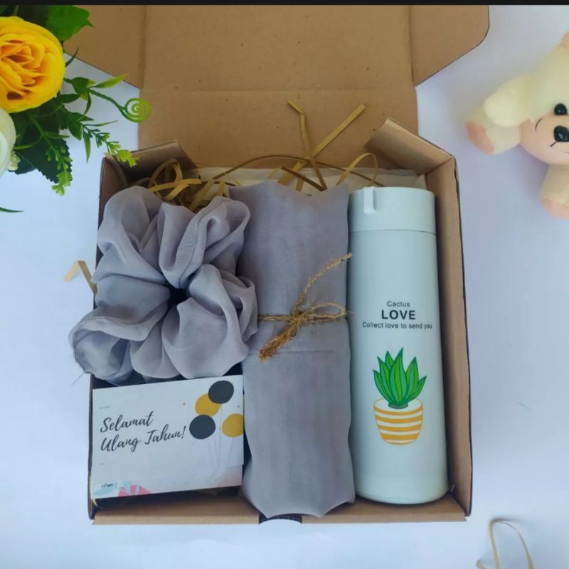 

Hampers Wisuda/Ulang Tahun Termurah!!