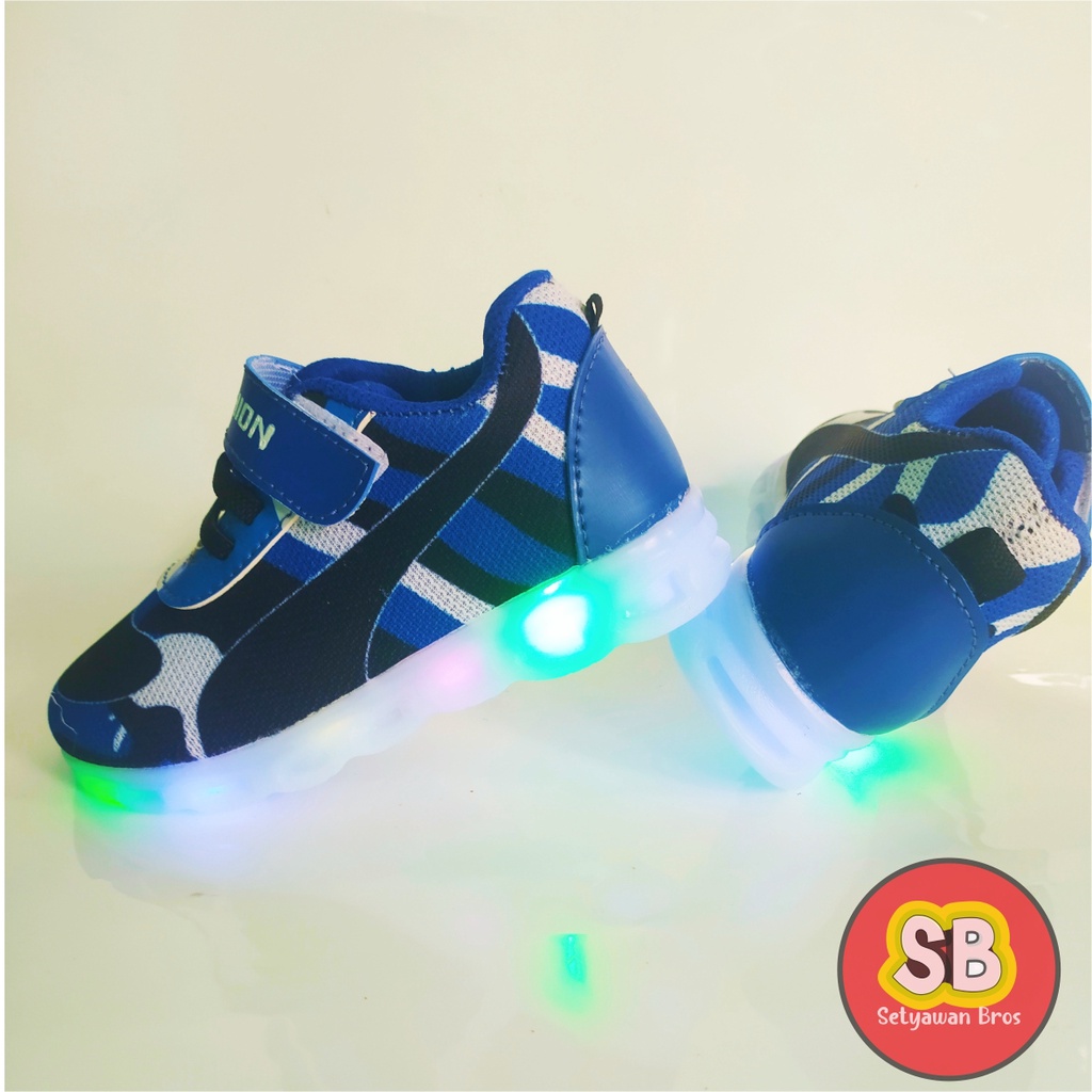 Sepatu AnakCowok dan Cewek LED Bisa Nyala Motif ARMY KEREN