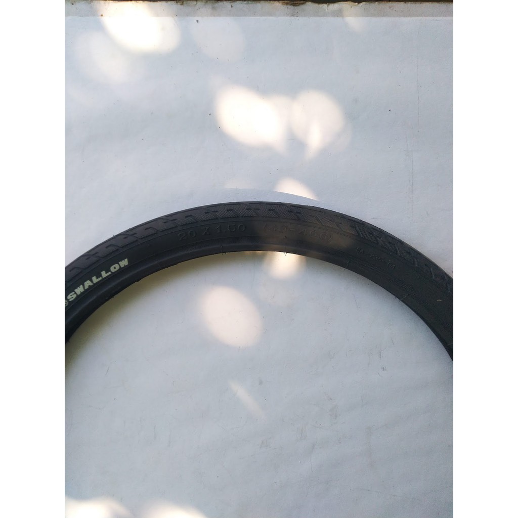 Ban Luar Sepeda 20 x1.50 Swallow