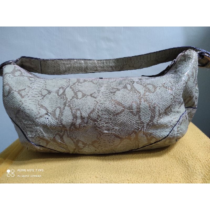 Tas kulit Ular warna hijau Preloved