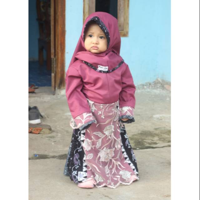 Gamis Aisyah/ gamis majamajaya /Gamis Anak / Gamis kombinasi Batik Brukat / Gamis Aisyah