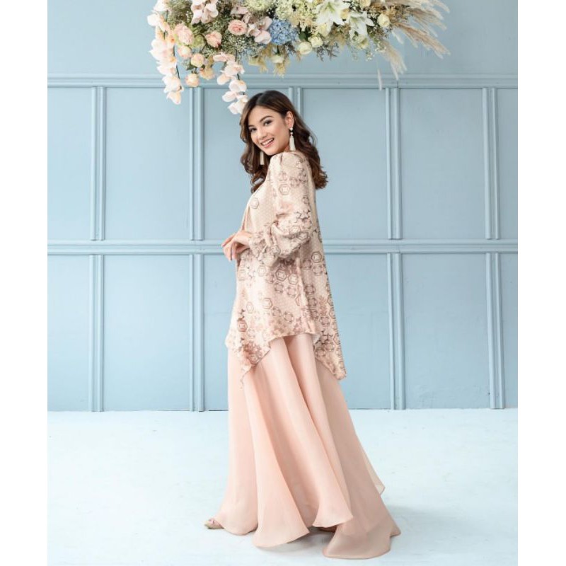 ZALINA BLOUSE XL CAVIAR BY WEARING KLAMBY