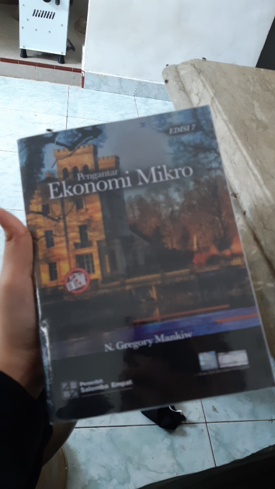 Pengantar Ekonomi Mikro Edisi 7 N. Gregory Mankiw ( Edisi Baru )