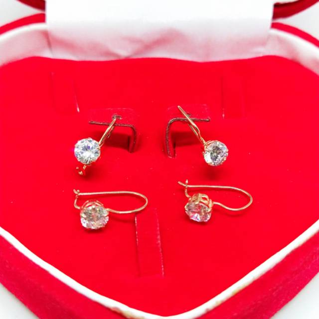 Anting desy anak&remaja mata berlian putih perak asli 926/silver lapisan emas kuning.