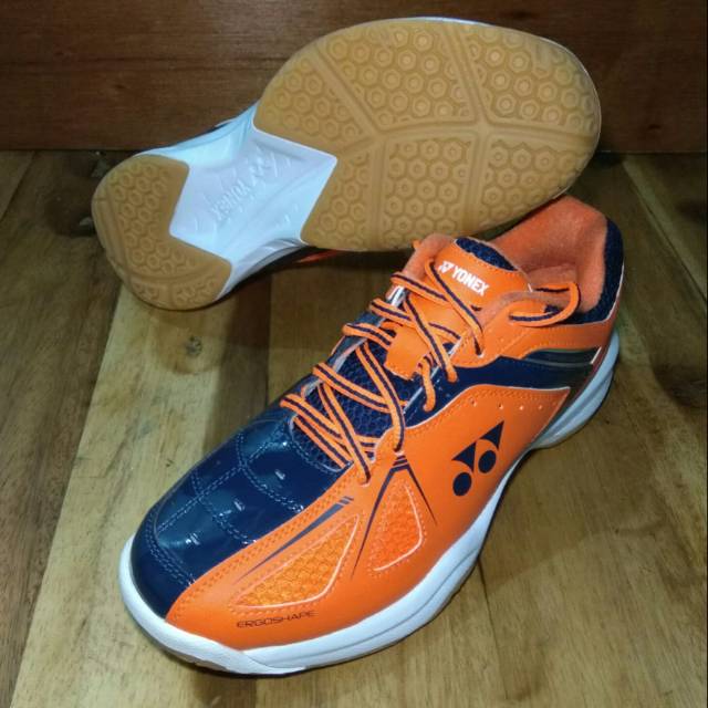 Sepatu Yonex Power Cushion 35 Size 40