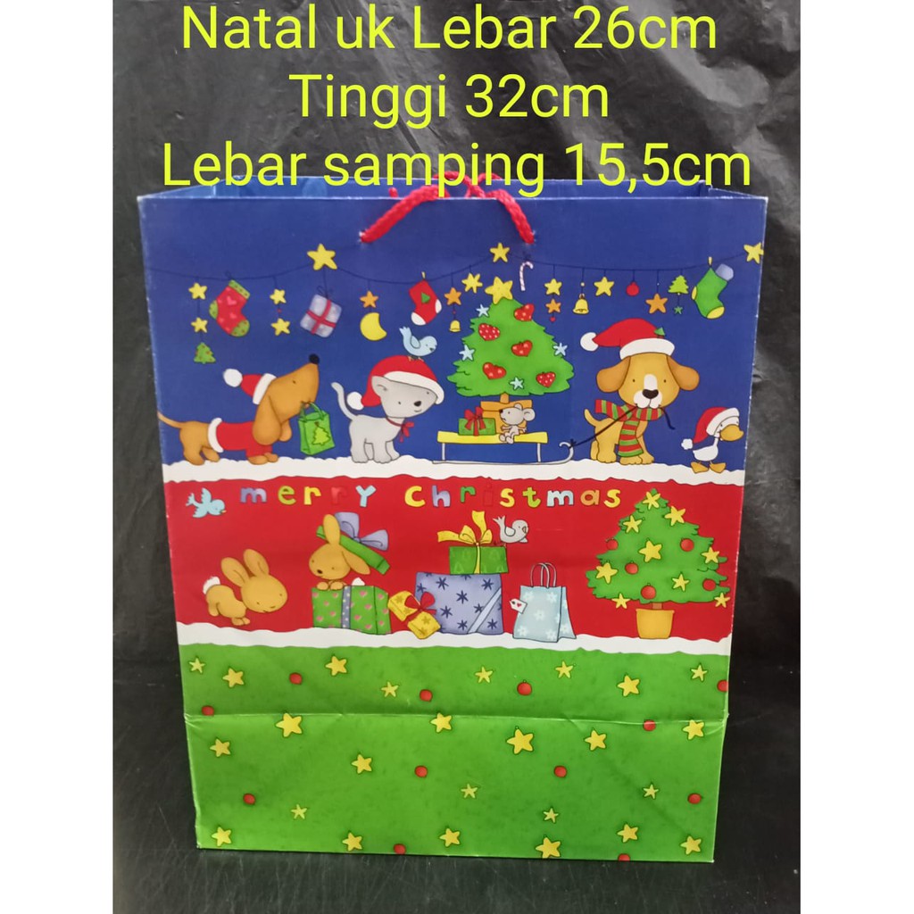 

Paperbag natal uk Lebar 26cm Tinggi 32cm Lebar samping 15,5cm doggy