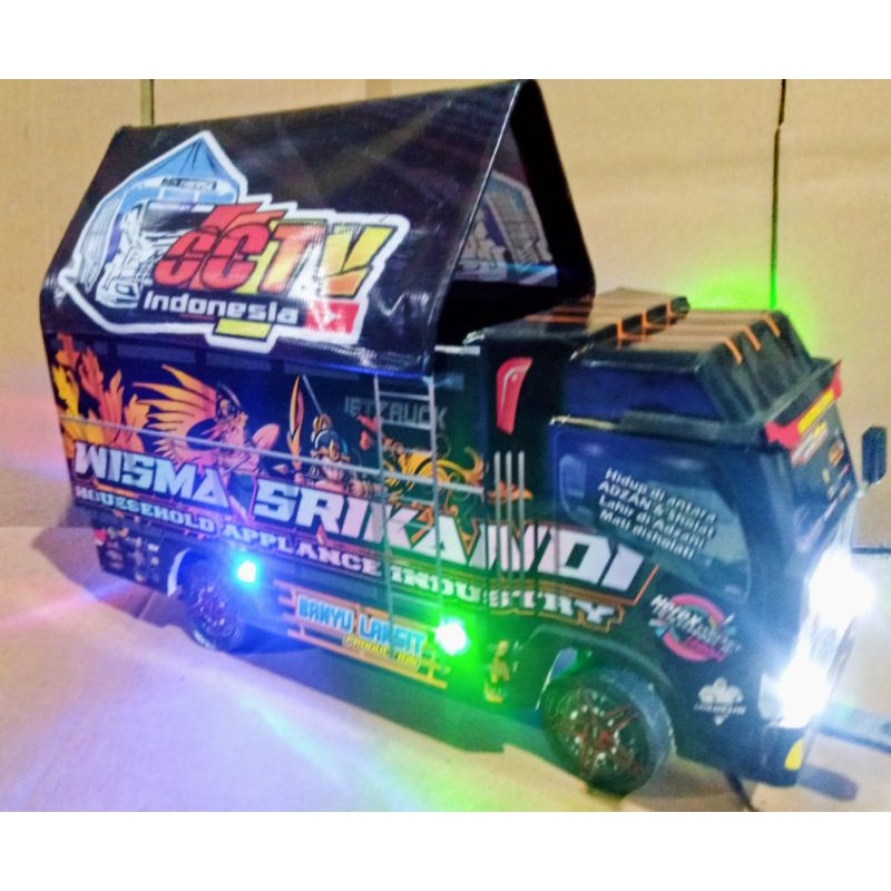 MINIATUR TRUK OLENG, TRUK TRUCK TREK TRAK OLENG KAYU ASLI MURAH WISMA SRIKANDI FULL FARIASI