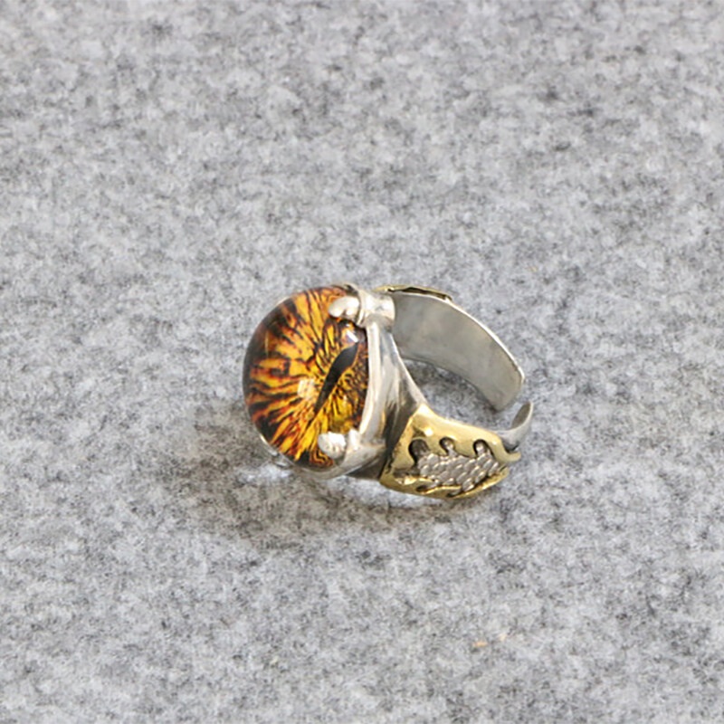 Cincin Model Terbuka Desain Mata Iblis Bahan Resin Warna Kuning Gaya Vintage Punk Gothic Untuk Pria