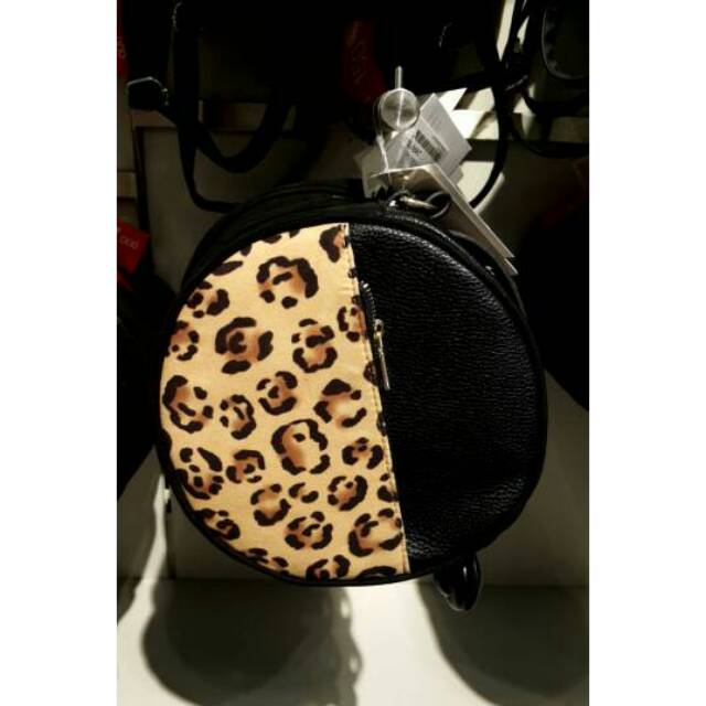 HnM  Round croco suede bag. Tas bulat hnm. Ready surabaya