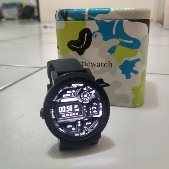 Smartwatch Ticwatch e