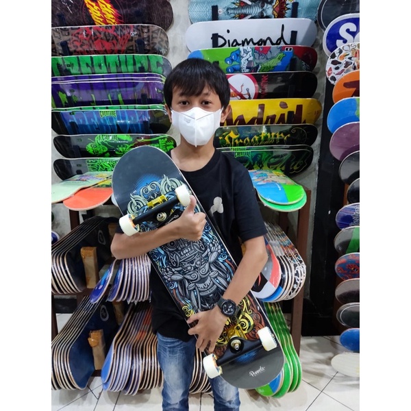 Puppets Skateboard premium truck wheels Fullset Borneo pemula