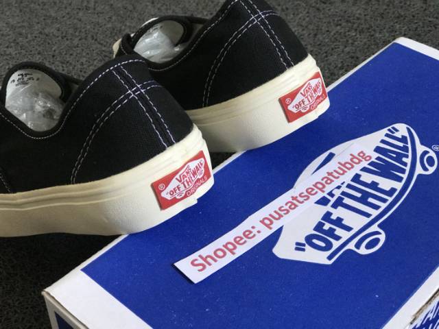 VANS OG AUTHENTIC VAULT BLACK WHITE MADE IN CHINA