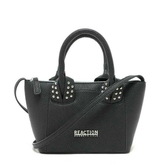 KENNETH COLE Sling Bag - Hitam