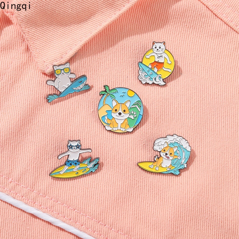 Bros Pin Enamel Bentuk Kartun Surfing Kucing Anjing Untuk Hadiah