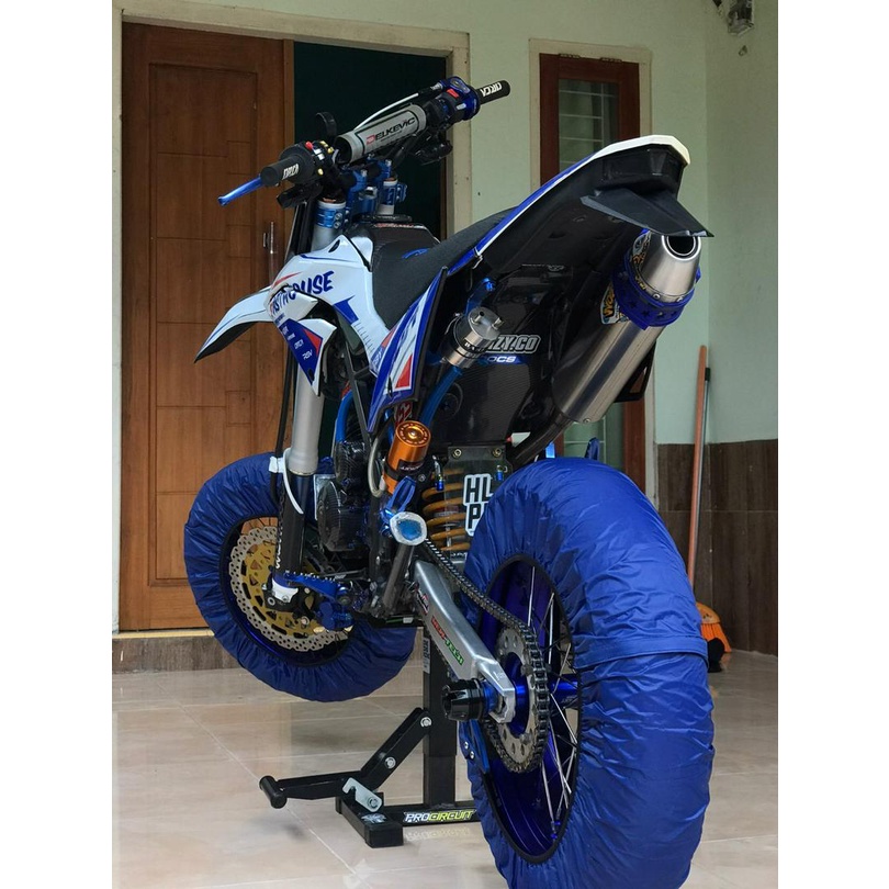 sarung ban motor , cover ban motor ,bungkus ban motor HARGA SATUAN UNIVERSAL WATERPROOF