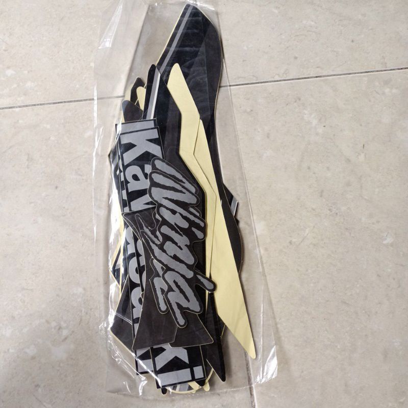 striping stiker les body ninja rr 2015 SE hitam abu abu