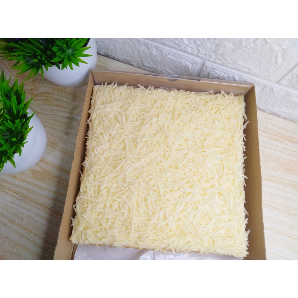 

Bolu Jadul (Large) 1 - 4 TOPPING / Sponge Cake Vanilla - Papanda Bread