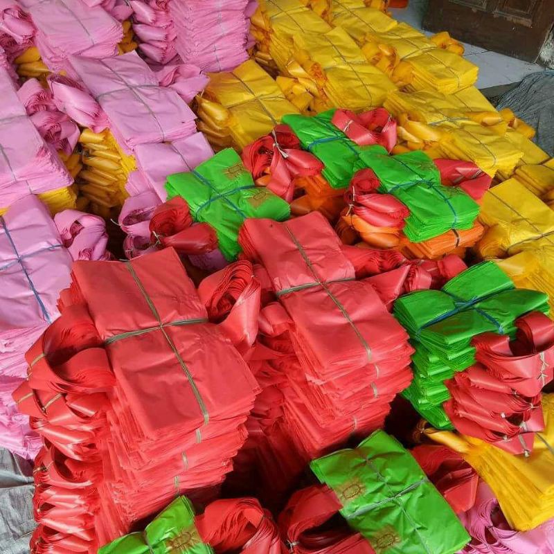 Tas Softhandle warna murah uk. 20x28 isi 25pcs/Plastik Packing warna/Shopping bag warna/Tas souvenir warna/handle/tas hajatan