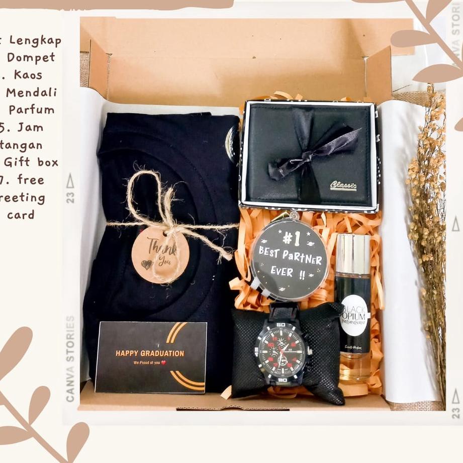 

⇽ Hampers Gift Box Cowok Kado Ulang tahun Murah / Hampers Cowok Murah / Gift Box Cowok Kado Ulang tahun / Gift Box cowok / Hampers Wisuda / Hampers graduation / Kado cowok / Hampers Lebaran / Hampers Wedding ゠