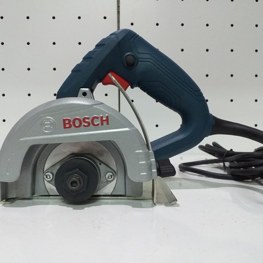 Bosch GDC 140 / GDC 140 Mesin Potong Keramik
