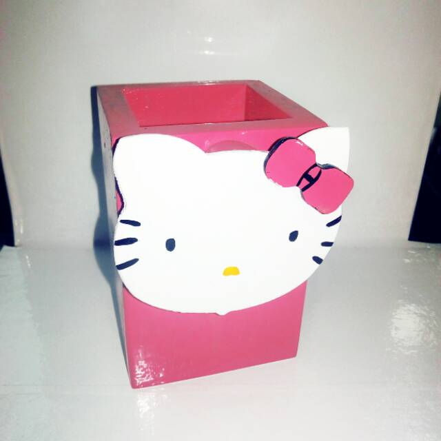 

kotak pensil karakter