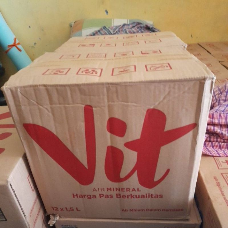 

air mineral vit 1500 ml