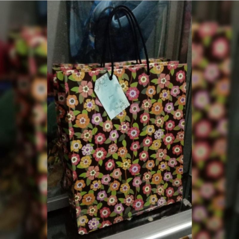 

paperbag/ paper bag/tas kado/ tas hadiah/tag gift