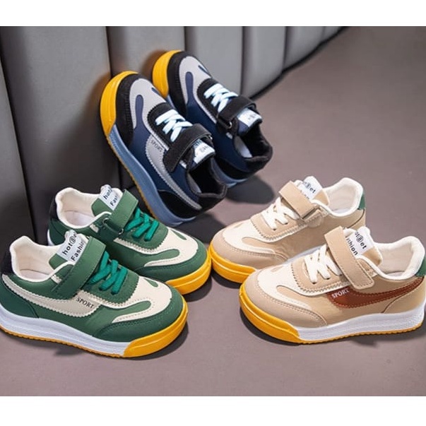 &quot;FREE BOX&quot; SIZE 26-35 Sepatu Sneakers Anak Casual Kekinian LV0114