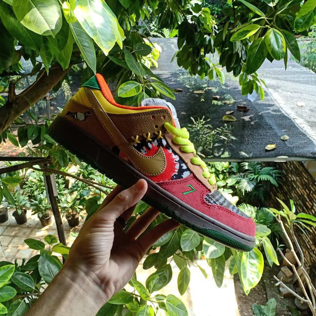 ✨ NYICIL SEPATU OLAHRAGA CEWEK✨ SEPATU NIKE SB DUNK LOW WHAT THE DUNK - PREMIUM HIGH QUALITY