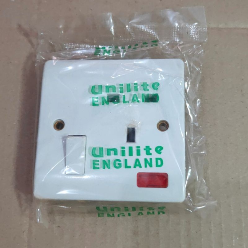 stop kontak ac kaki 3 + saklar