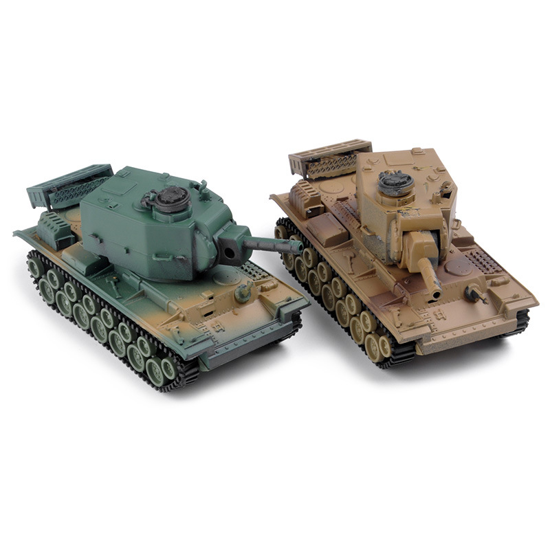 8pcs / Set Mainan Rakitan Model Tank Tempur Utama KV-1 KV-2 M4A3 Sherman Bahan Plastik 1 / 72 WWII 4D