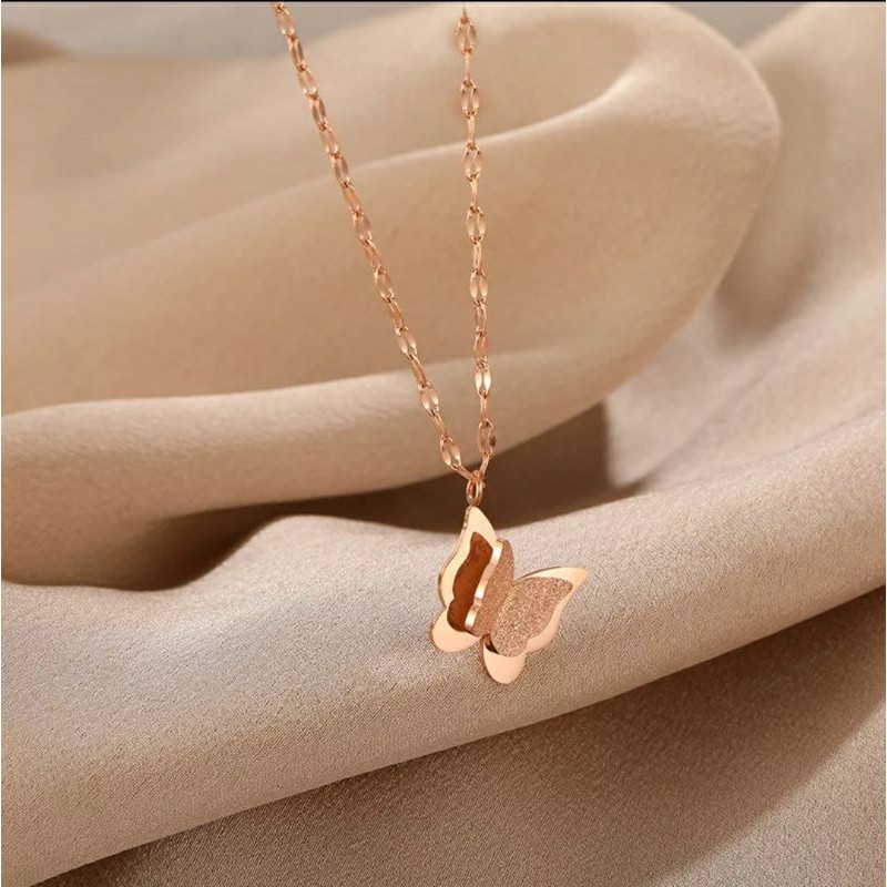 Kalung Titanium Model Liontin Satu Kupu - Kupu Tersedia Warna Rose Gold, Gold dan Silver