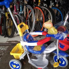 Sepeda Roda Tiga Family Police