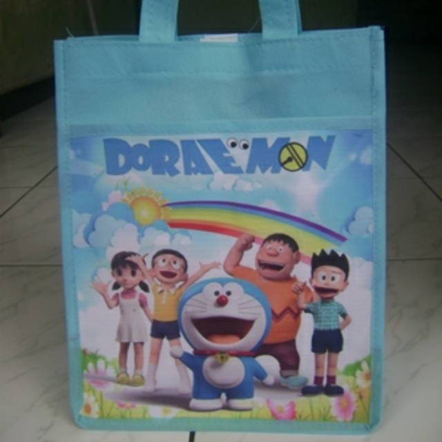 

Tas jinjing kantong karakter doraemon | tas souvenir ultah unik | terbaru, termurah, terunik