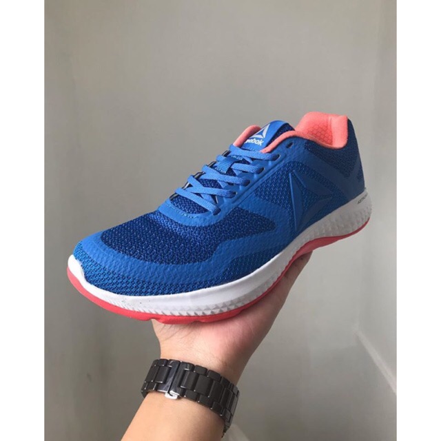 SEPATU REEBOK ORIGINAL