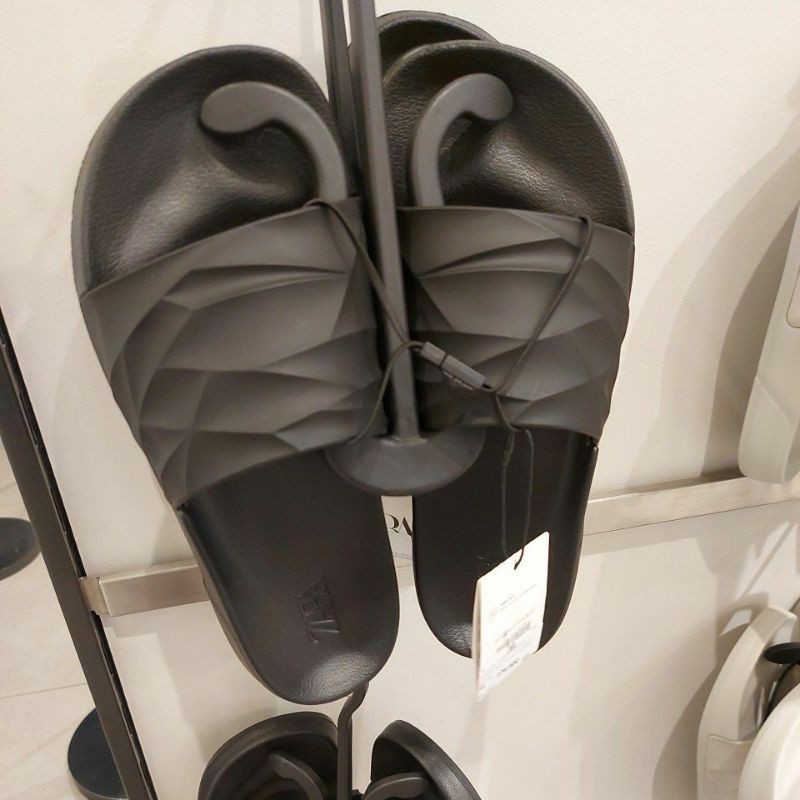 NEW ZARA MAN SLIP ON