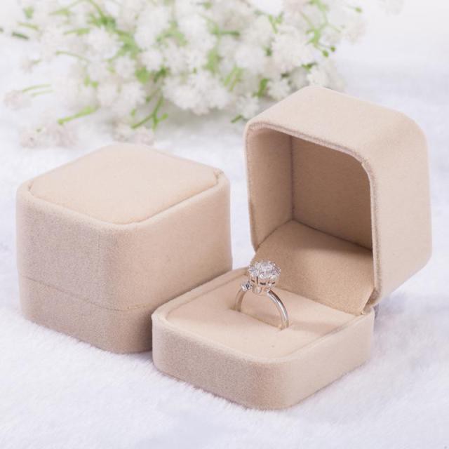 Box Kotak Cincin Perhiasan Mini Travel Jewelry Box Penyimpanan Emas Bentuk Persegi Cincin Box Serbaguna Perhiasan Untuk Kado Ulang Tahun F532