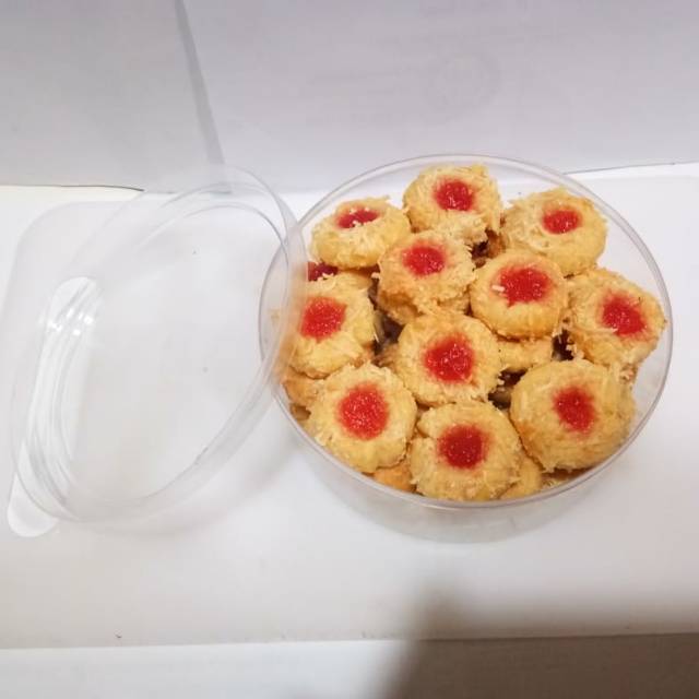 

Cheese strawberry wisman cookies