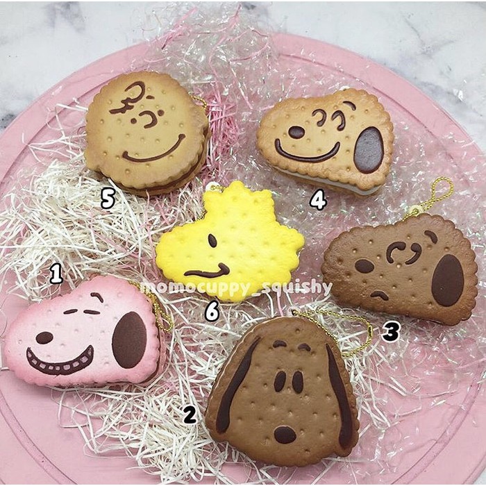 SQUISHY LICENSED snoopy biscuit by peanuts (ORI JAPAN)