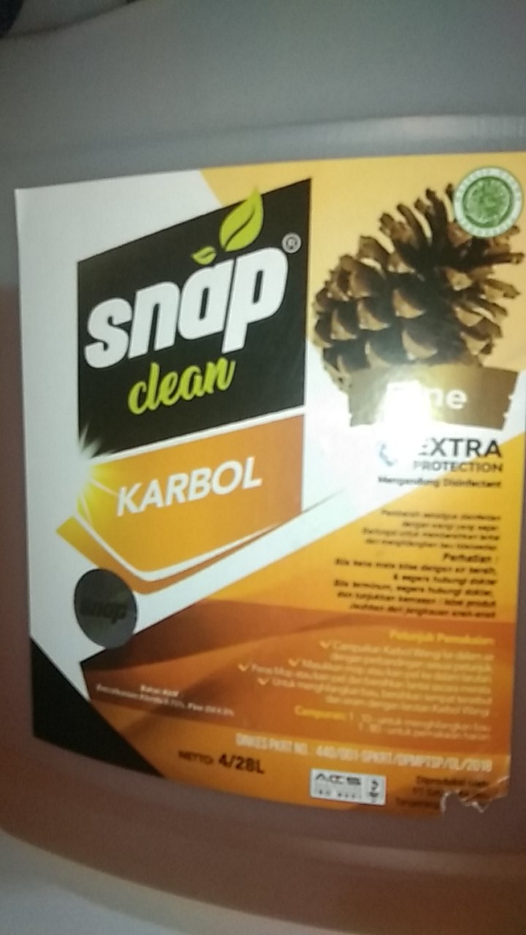 Karbol Mengandung Disinfektan Snap Clean 4 Liter