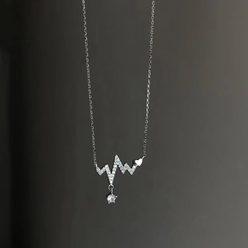 Kalung Rantai 925 Silver Dengan Liontin Hati ECG Aksen Berlian Untuk Pasangan