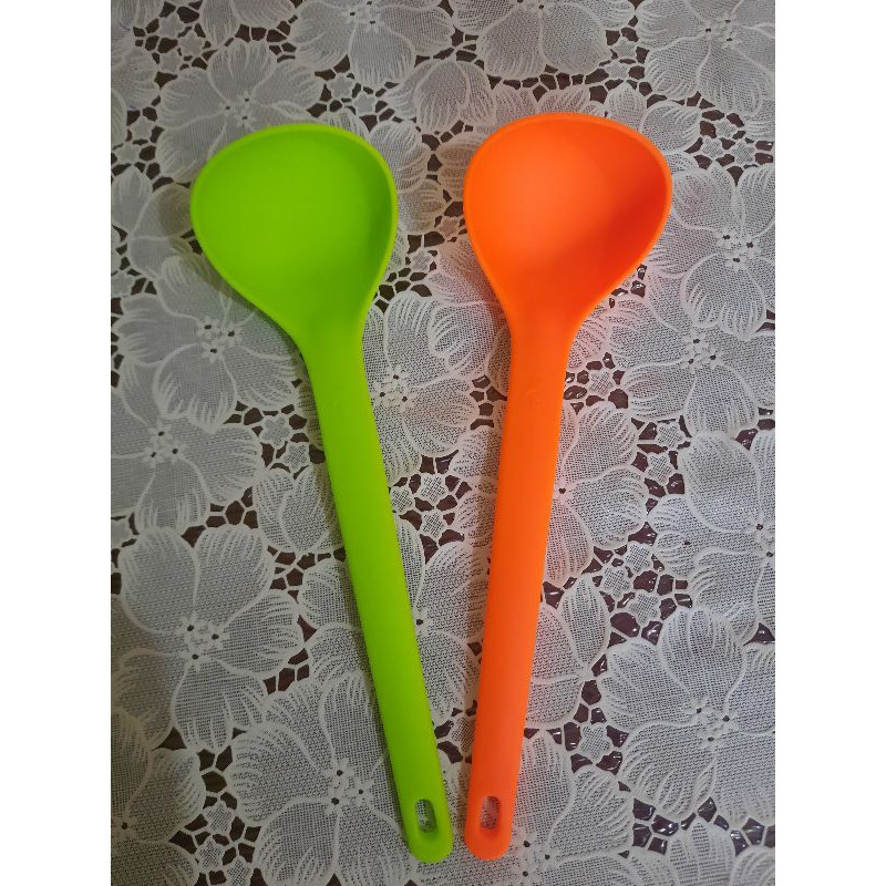 CENTONG ES PLASTIK TEBAL panjang 21 diameter 6