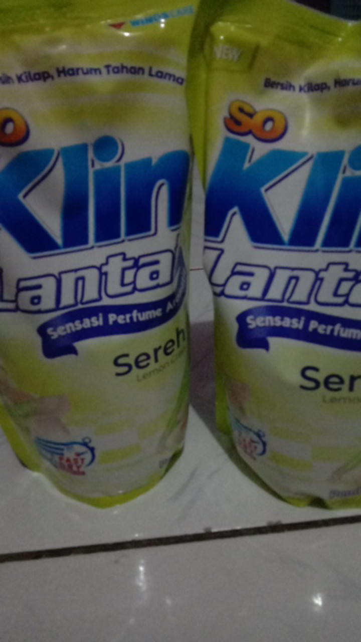 Soklin Lantai Sereh 780ml