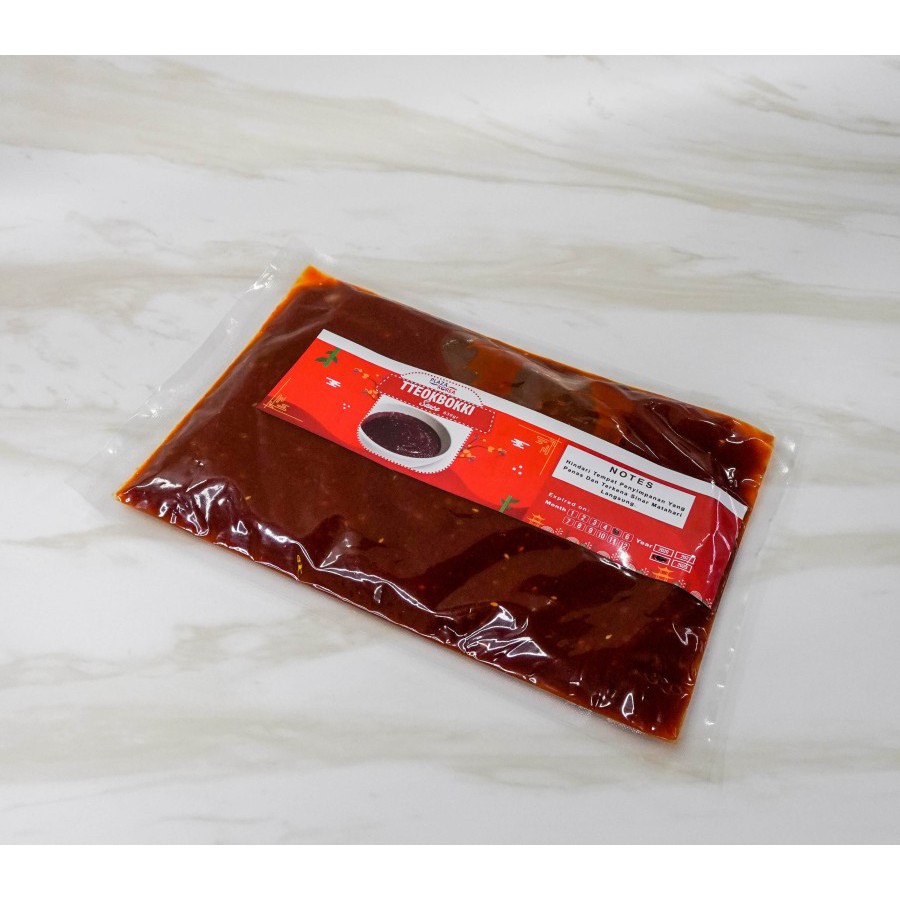 

Saos Tokpoki Merek PLAZA KOREA (630gr) Bumbu Teokbokki Sauce Teokpokki