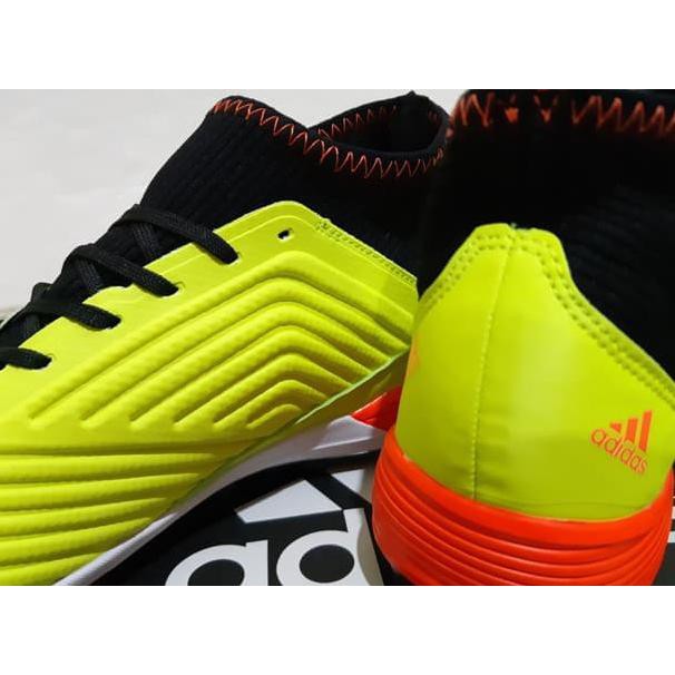 WKN2 SEPATU FUTSAL ADIDAS PREDATOR TANGO 18.3 SOLAR YELLOW - TURF W44Y